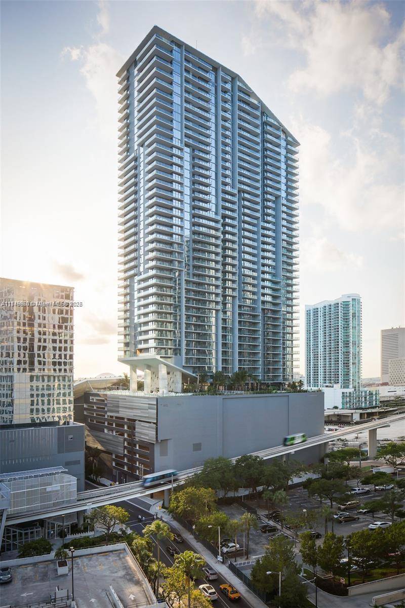 Priced to sell ! Enjoy gorgeous sunsets and the city skyline views from this beautiful 2 Bedroom 2.