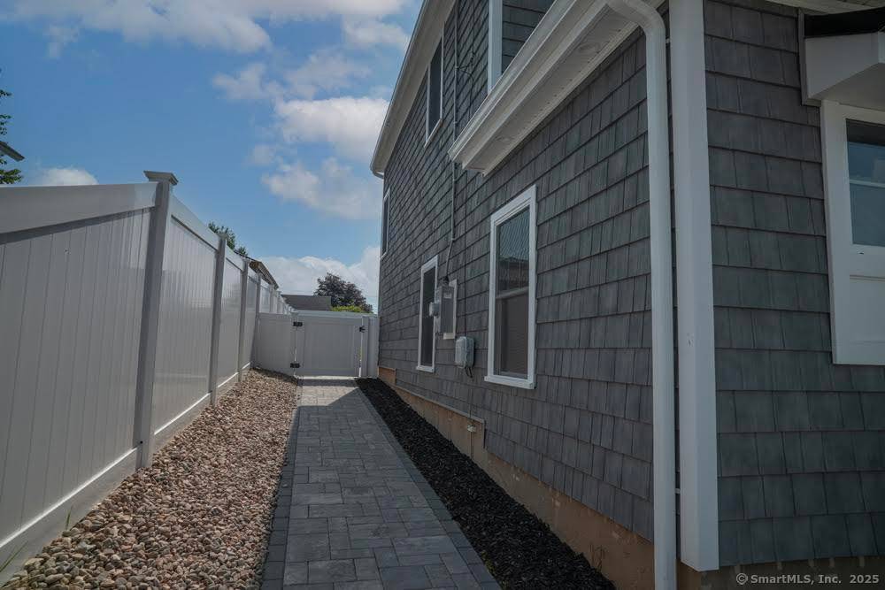 Welcome to your dream coastal retreat !