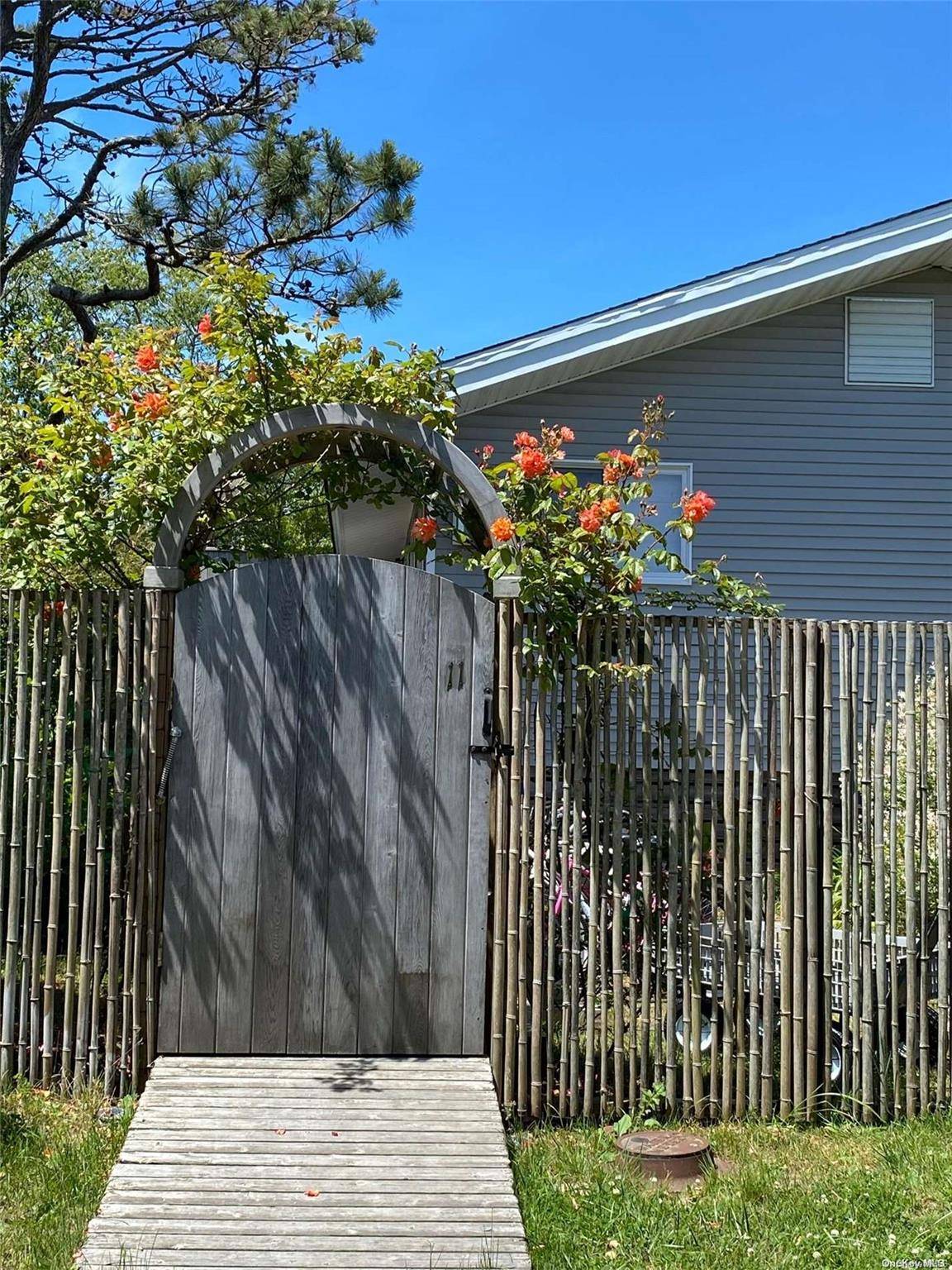 This Home is Available To Rent Weekly For 7, 000 NOT a month.