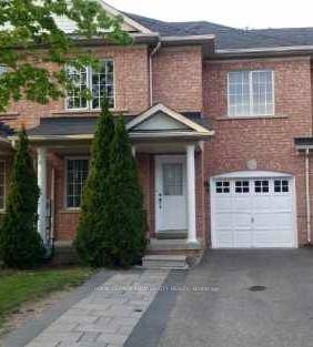 Beautiful Cozy Home W Great Layout.
