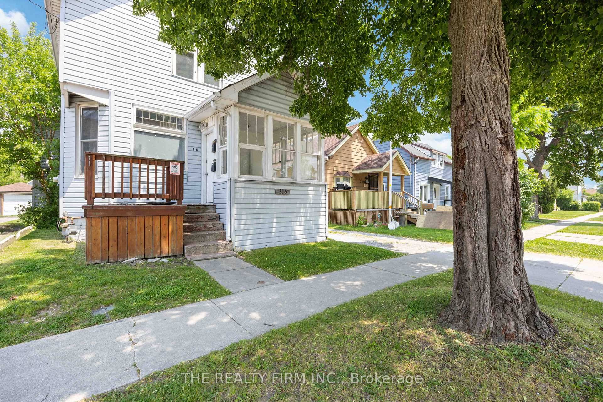 ATTENTION INVESTORS amp ; SAVVY FIRST TIME HOME BUYERS !