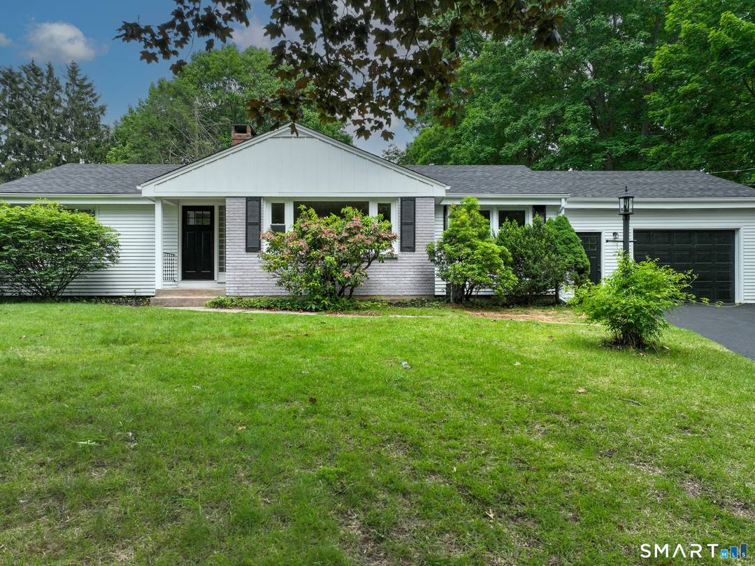 Discover 16 Petemont Drive in picturesque Farmington, CT a sought after neighborhood celebrated for its natural beauty, top rated schools, and convenient proximity to shops, restaurants, and major roadways.