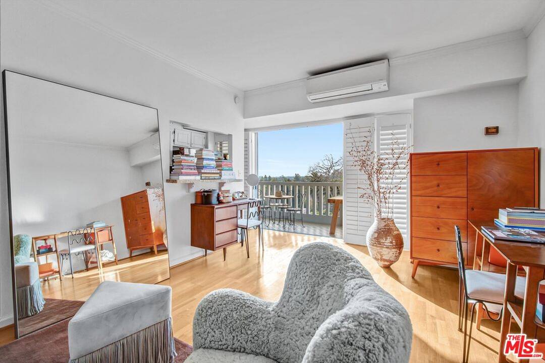 999 N Doheny Dr 1BR Sunset Strip La