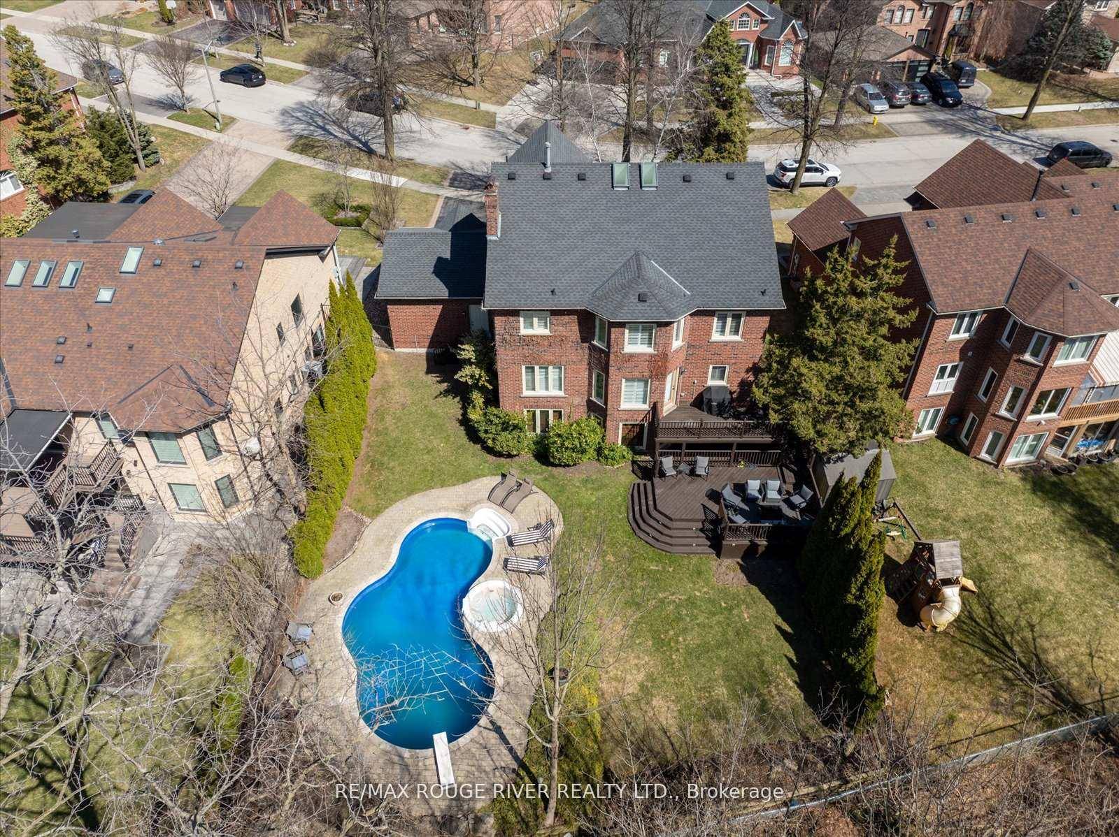 Offers anytime ! ! Check out the Video Tour of this Executive Retreat !