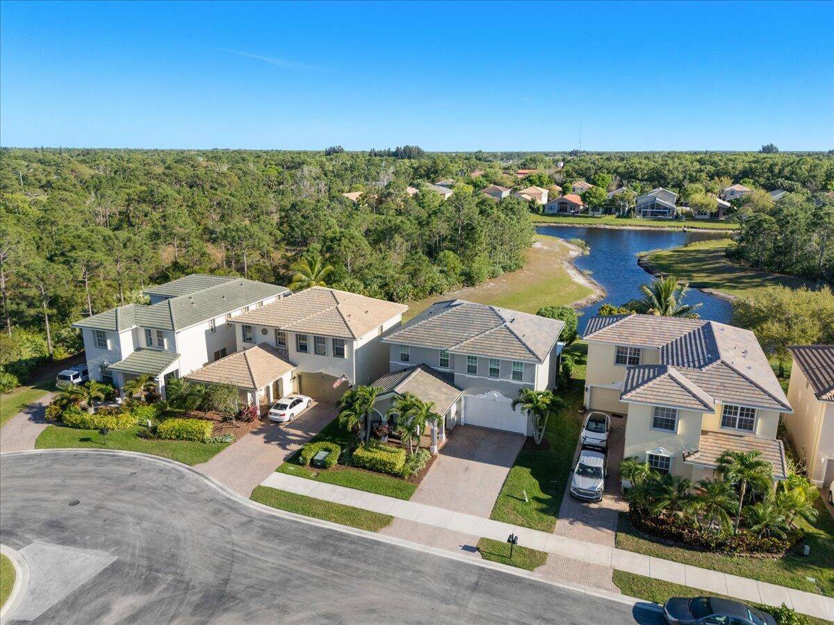 OPEN HOUSE SATURDAY MAY 3, 12 3PM, Stunning TOTALLY REMODELED LAKEFRONT HOME !