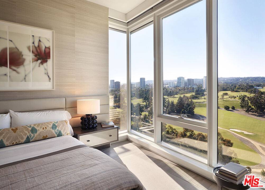 10000 SANTA MONICA BLVD 2BR Beverlywood La