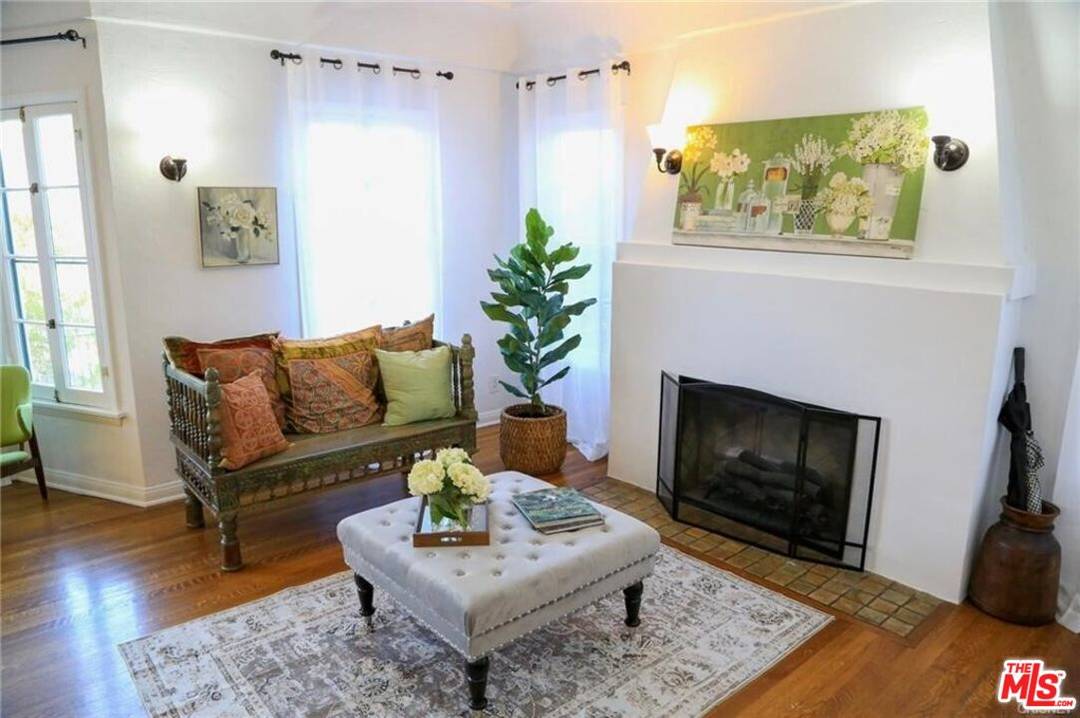601 S Sweetzer Ave 3BR Beverly Grove La