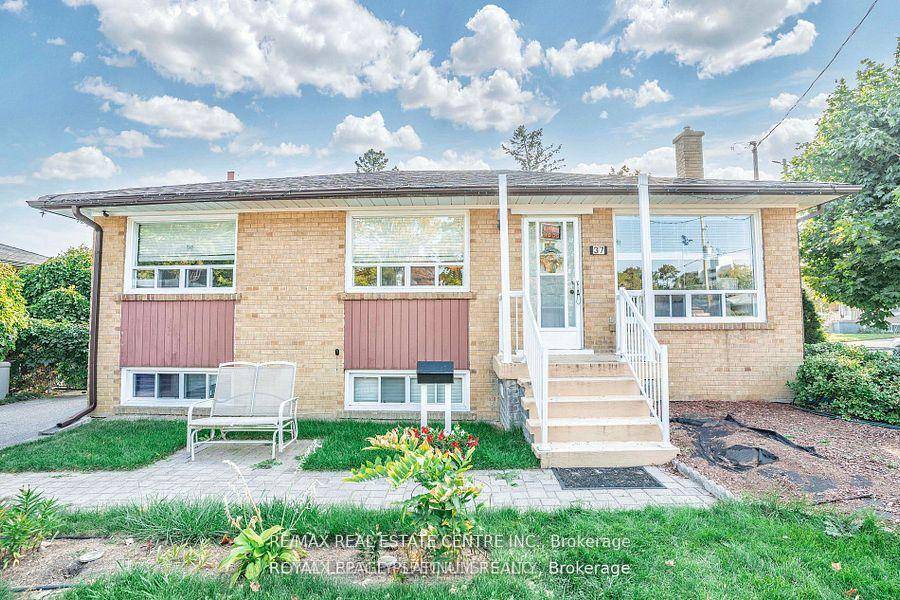 This Cozy And Upgraded 3 Bedroom Basement Apartment Is Perfect For A Family Or Working Professional Seeking A Comfortable And Convenient Living Space.