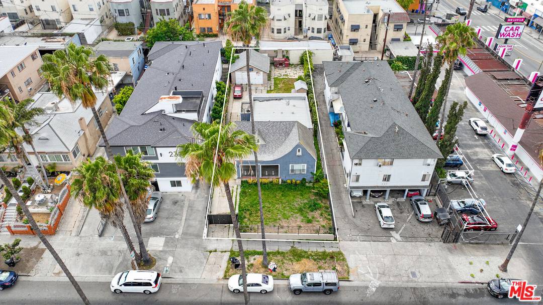 241 N Catalina St 3BR Mid Wilshire La