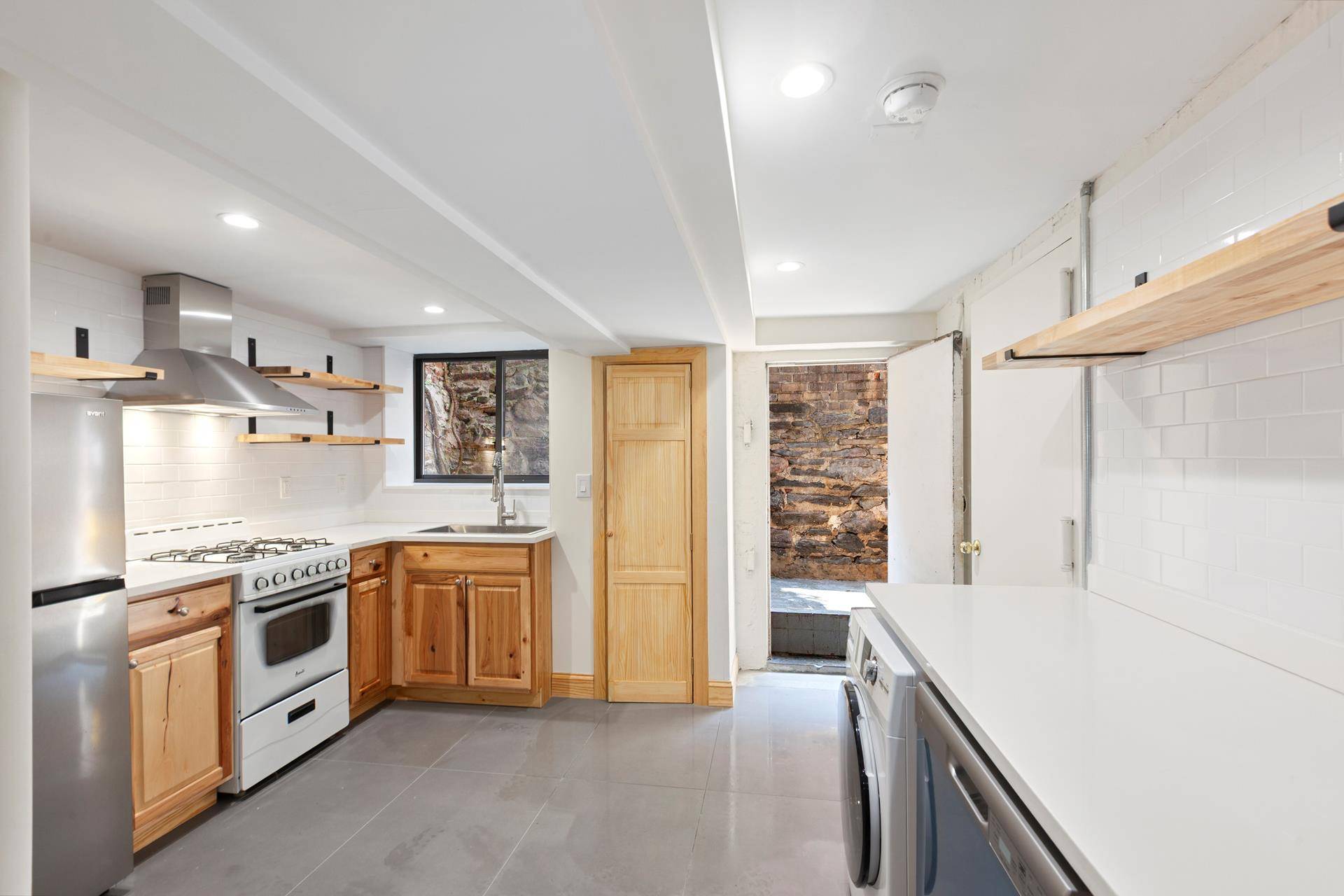 On a prominent block in the heart of the Lower East Side, the garden is a Duplex 2 bedroom 2 bathroom and a den home office unit with large private ...