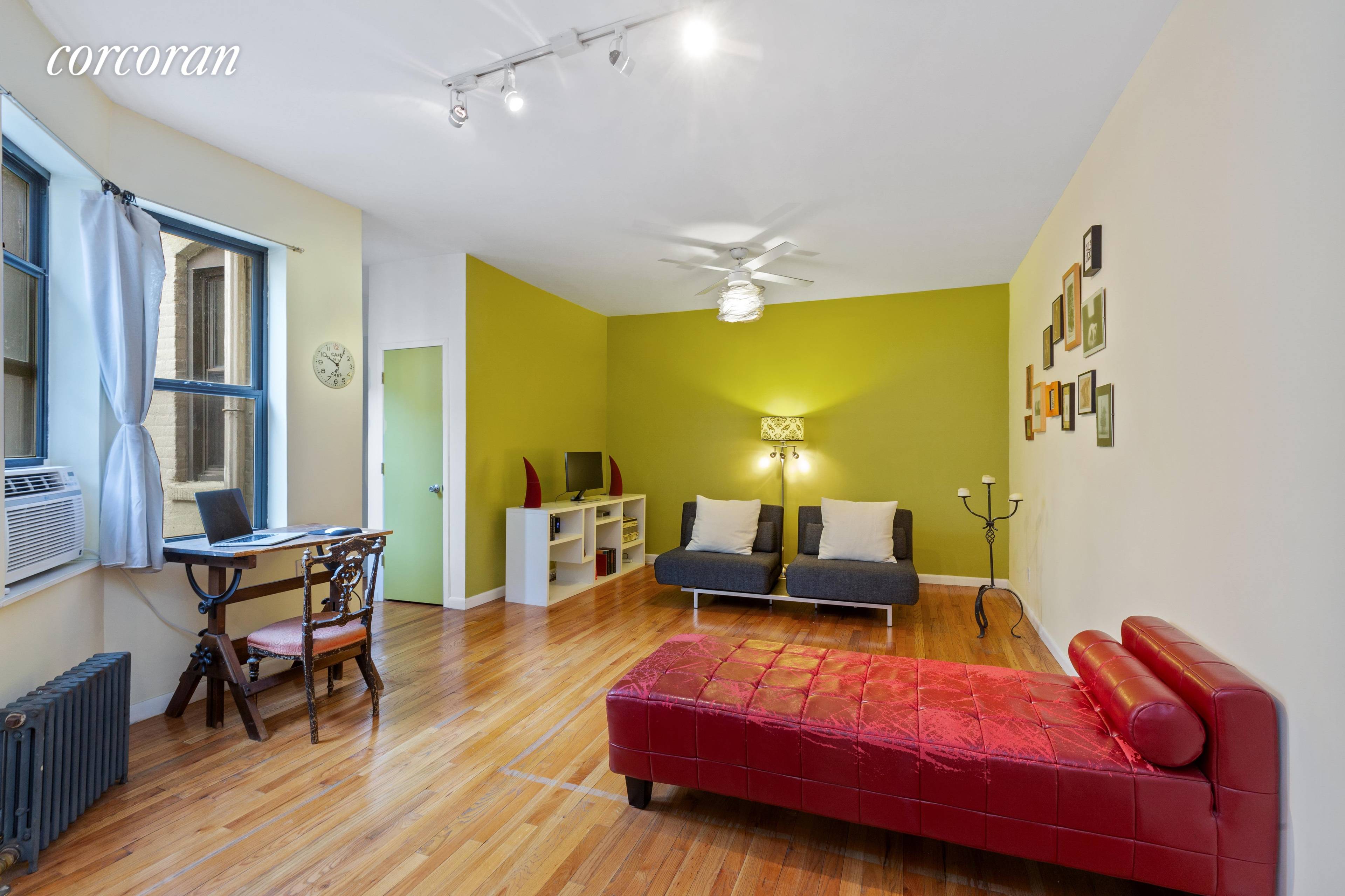 What happens when sunlight and space merge with chic and comfort ?