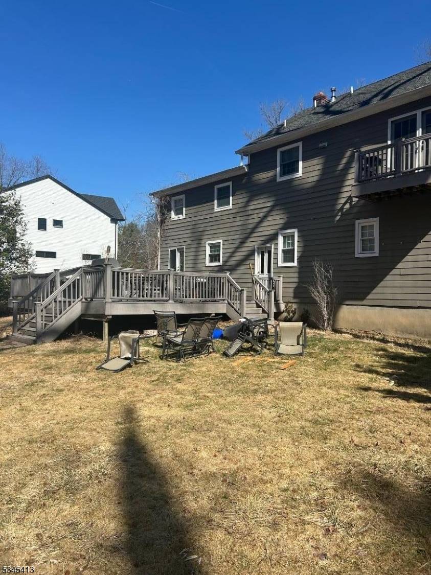 Charming 5 Bedroom Home in Scotch Plains Perfect for Your Personal Touch !