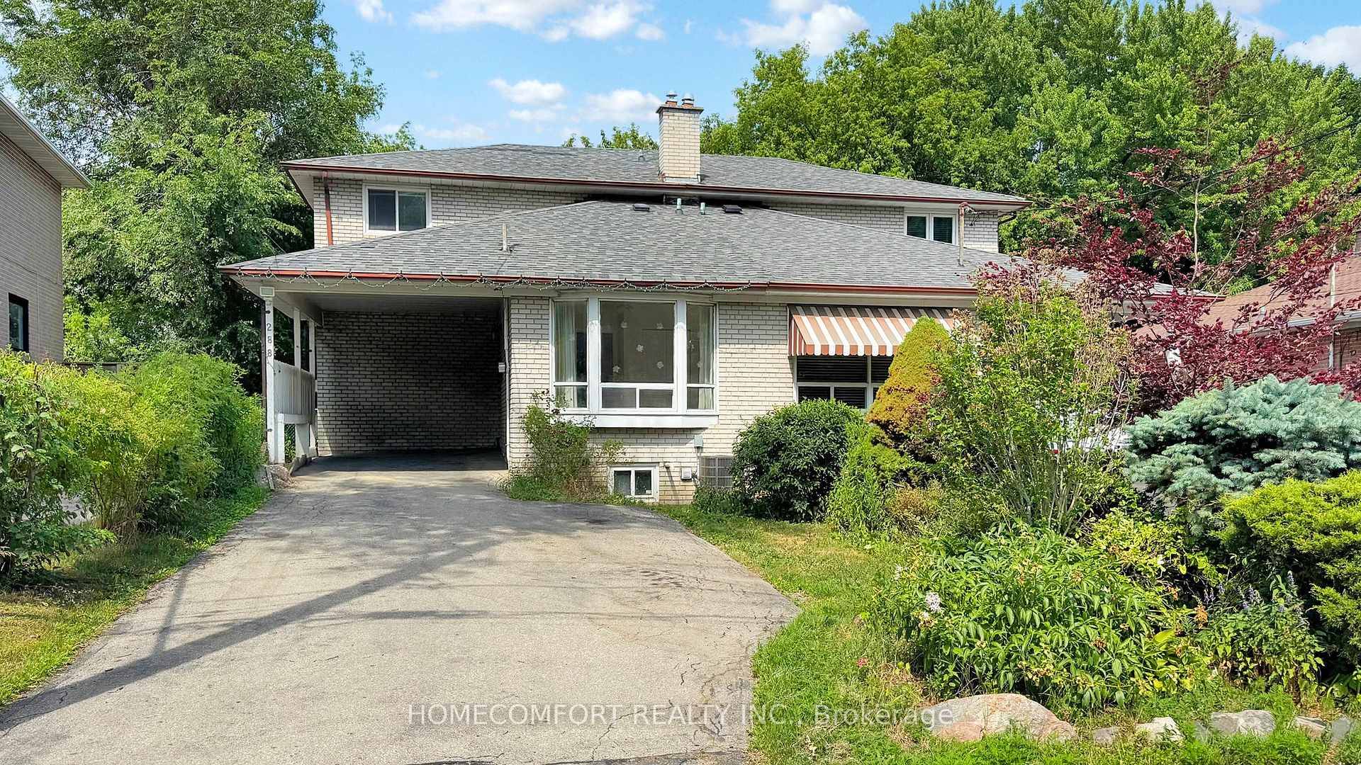 Location ! Location ! Excellent Location !