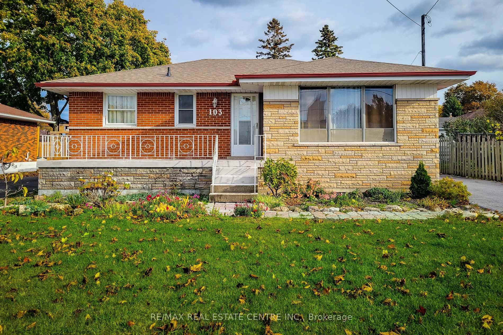Turnkey Bungalow with In Law Potential in Prime Hamilton Mountain Location !