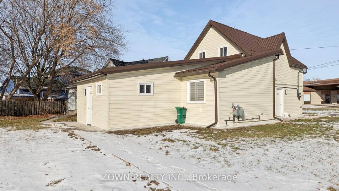 Smart buyers take note this legal duplex is attractively priced below market value and offers outstanding potential just steps from the scenic Trent River.