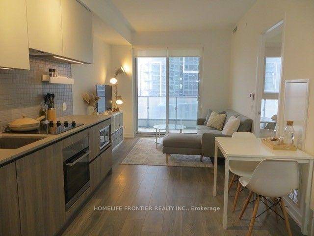 Experience luxury living at Transit City 3 in this high floor 2 bedroom, 2 bath condo located in the heart of Vaughan Metropolitan Centre.