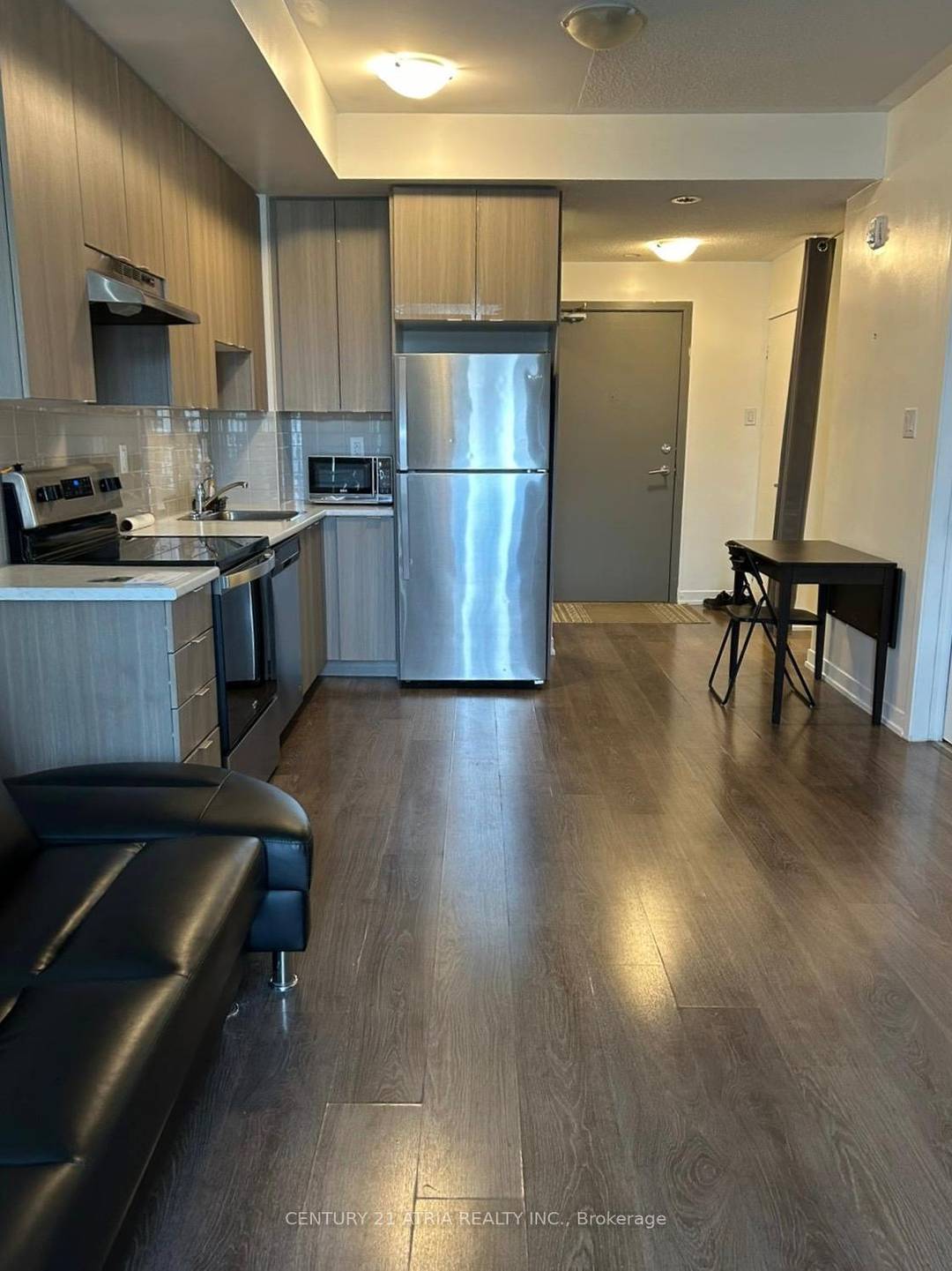 Furnished or Unfurnished Unit for Short Term or Up To One Year Rental Beautiful laid out open concept one bedroom plus den floor plan with spacious primary bedroom.