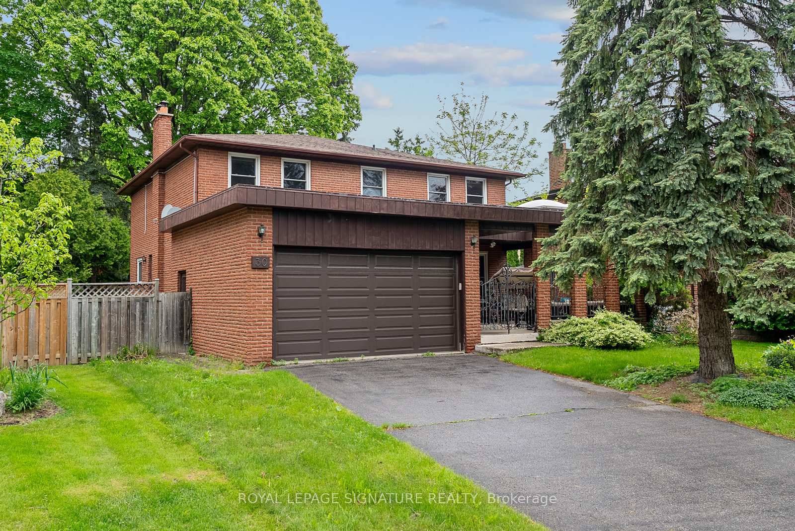 Welcome to 30 Vanwood A Timeless Classic on a Premium Lot in the Heart of Thornhill.