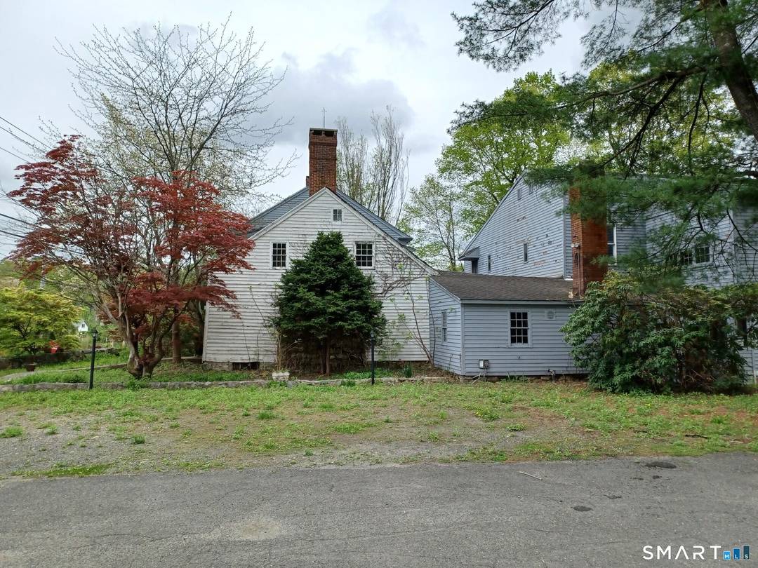 4 level acres for full rehab or redevelopment.