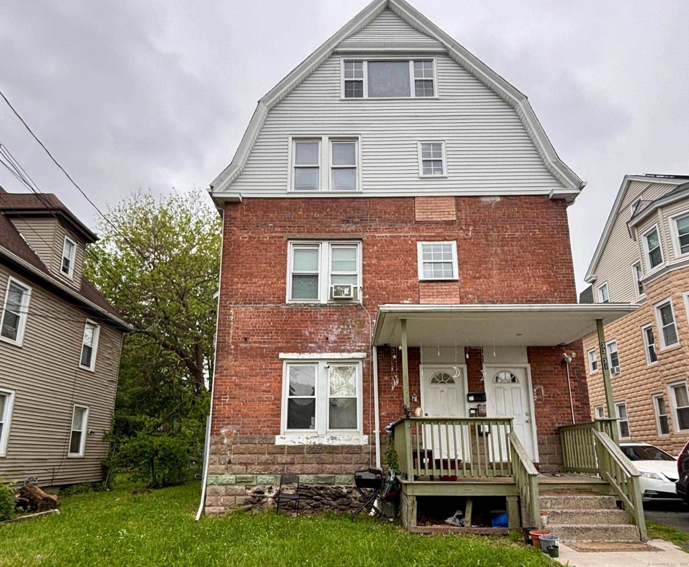 8 ACTUAL CAP ! ! ! Exceptional income producing opportunity !