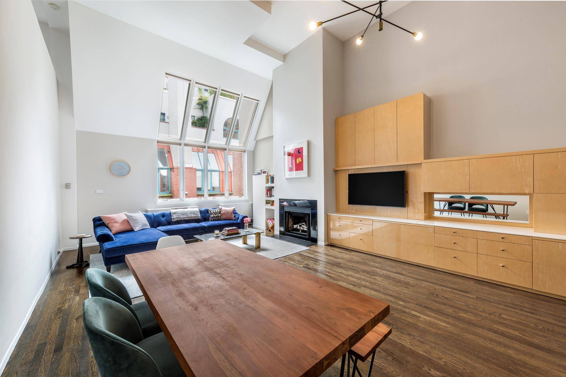 This magnificent one bedroom has everything you've been looking for in your next unique rental.