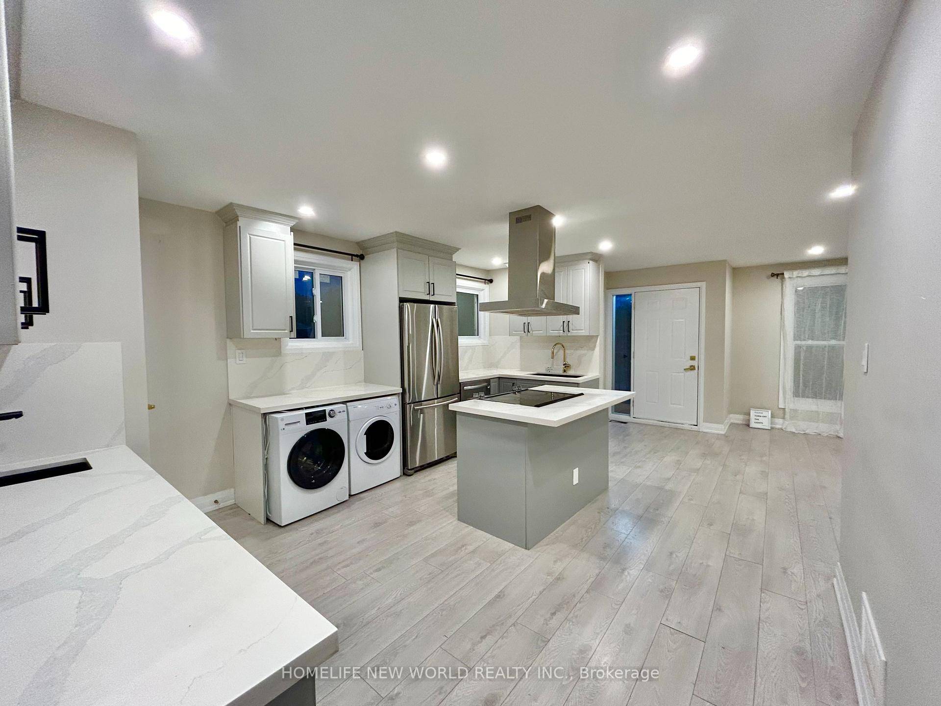 Great Location In Newmarket.