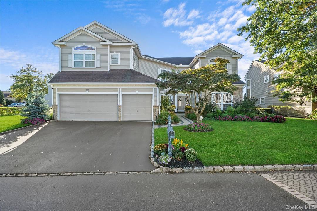 Perfectly positioned on a private corner lot overlooking the 8th hole of the Willow Creek Golf Course and a serene pond, this beautifully updated 5 bedroom, 3.