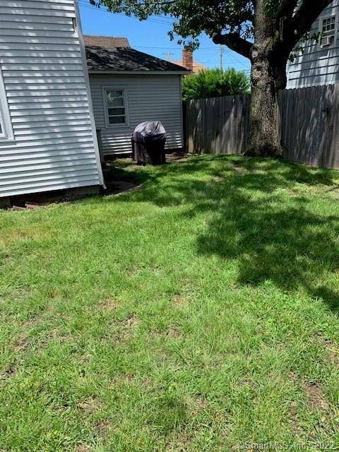 Beach Area Colonial Walk To Beach.