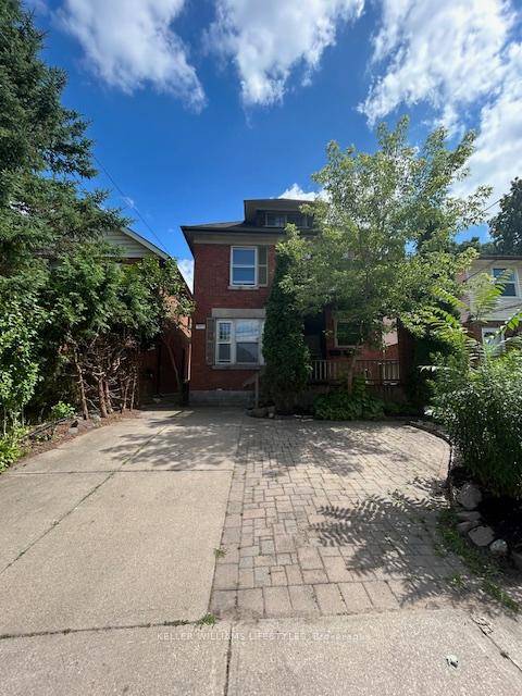 Available now for a quick move in, this cozy 1 bedroom, 1 bathroom basement apartment is tucked inside a character home in the heart of Old East Villageone of Londons ...