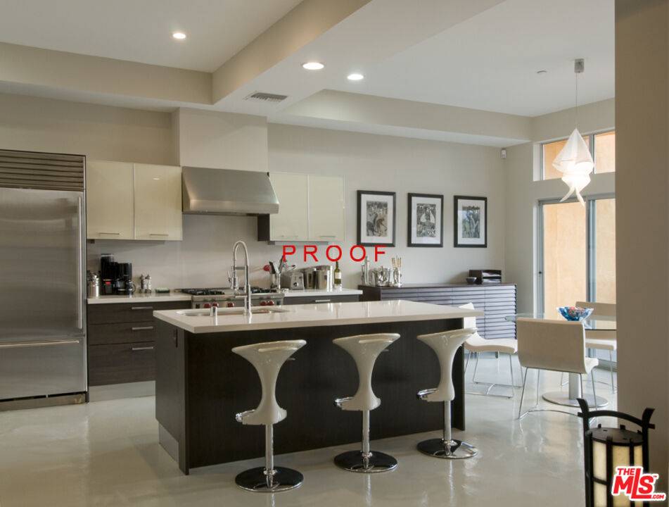 2216   Main St 3.0 Santa Monica LA
