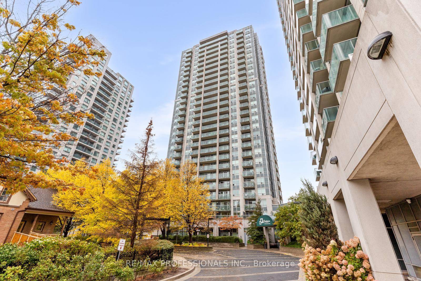 Welcome to The Residence of Avondale at 18 Harrison Garden Blvd, a beautifully maintained 1 bedroom, 1 bathroom suite in the heart of Yonge amp ; Sheppard.