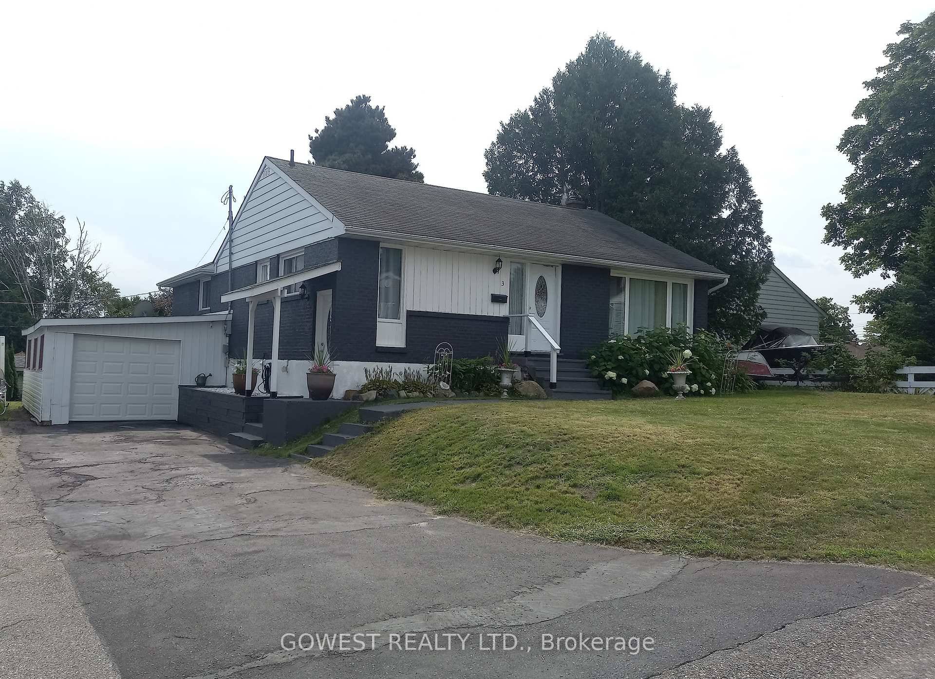 Beautifully renovated 2 bedroom brick bungalow in scenic Elliot Lake offering over 2, 200 sq.