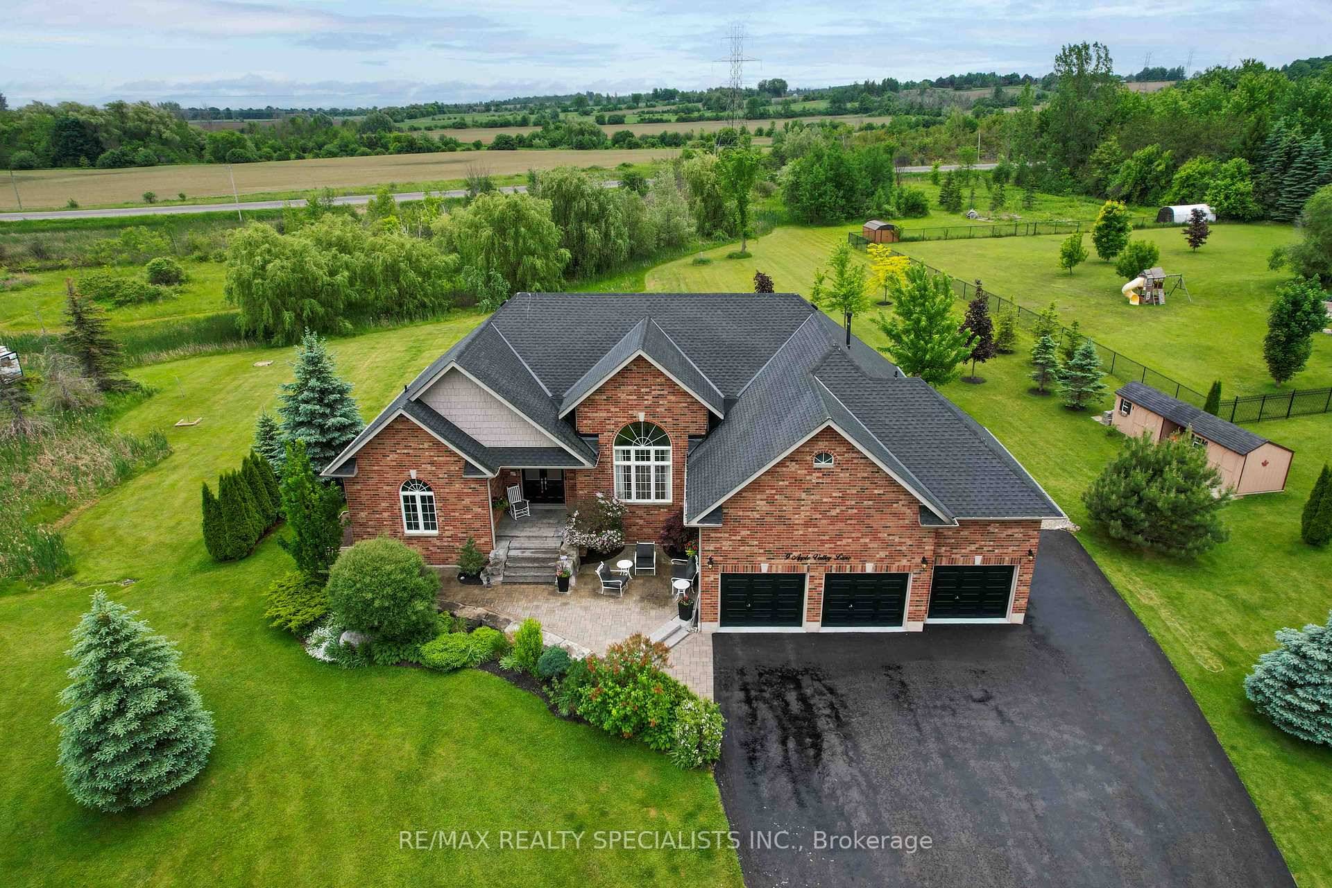 Welcome to 9 Apple Valley Lane An extraordinary custom built estate nestled on 2.
