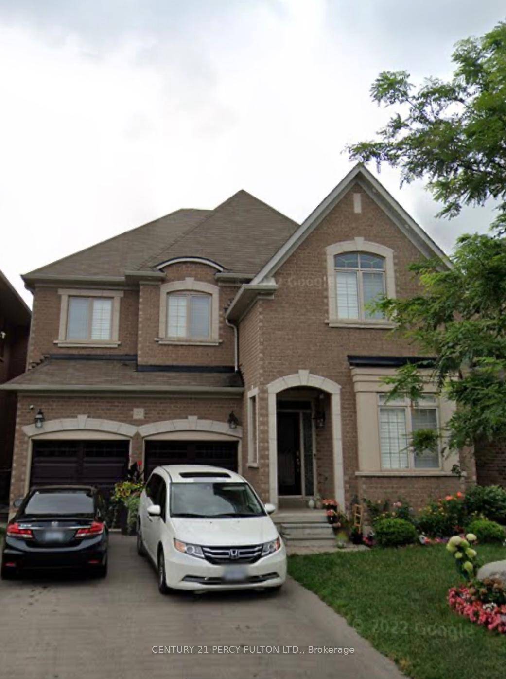 Discover this stunning and well maintained home, perfect for a wonderful family !