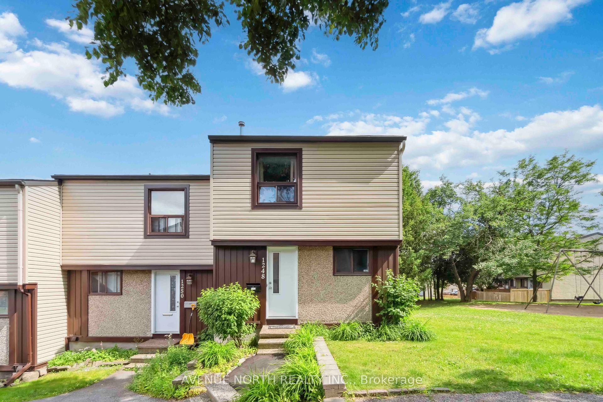 Welcome to this spacious and well maintained 3 bedroom, 2 bathroom stacked condo townhouse available for rent at 2, 500 month in Ottawas highly desirable Beacon Hill neighbourhood.