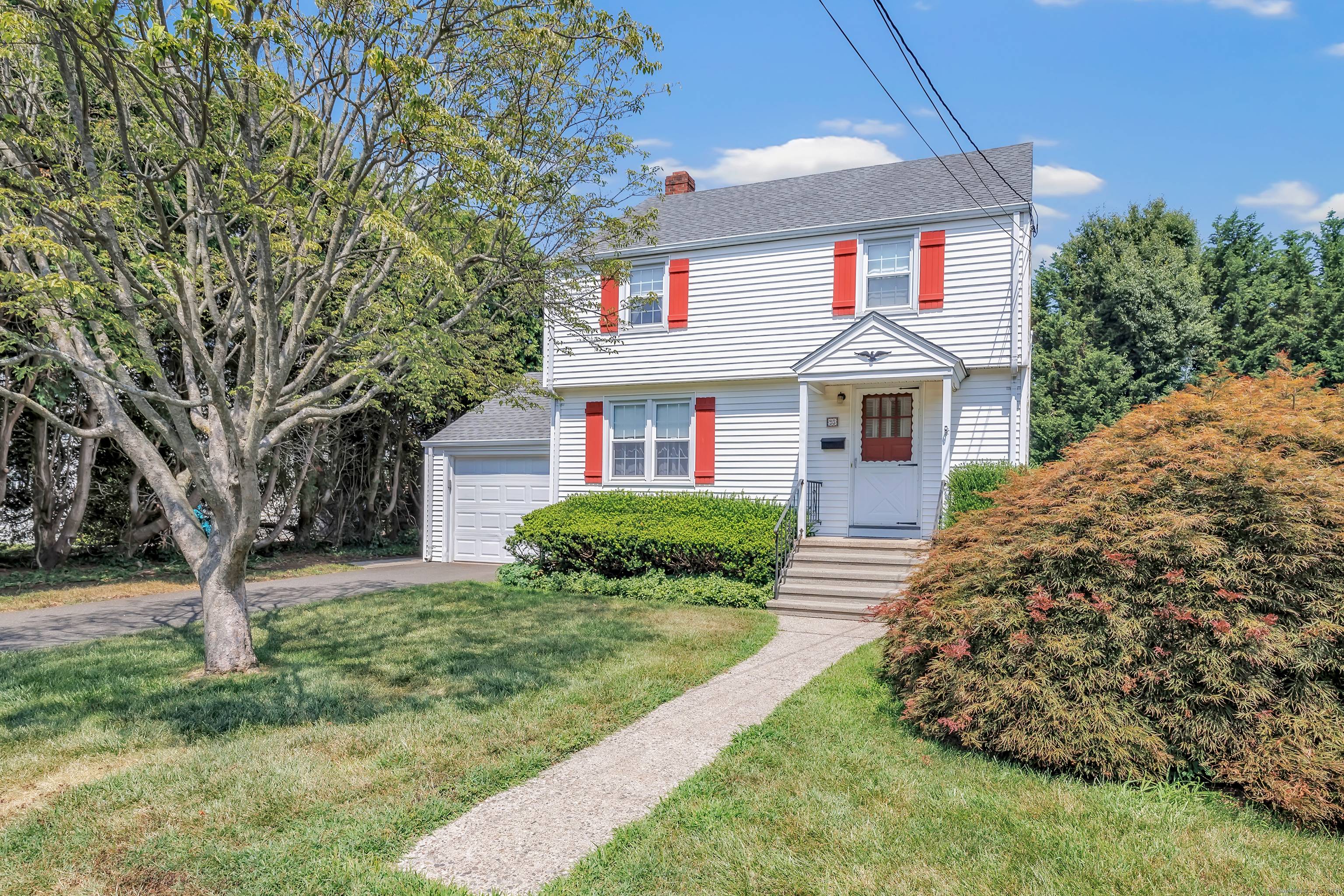 Sweet 3 bedroom, 1. 5 bath colonial on a highly desirable horse shoe road, walking to town, train beach.
