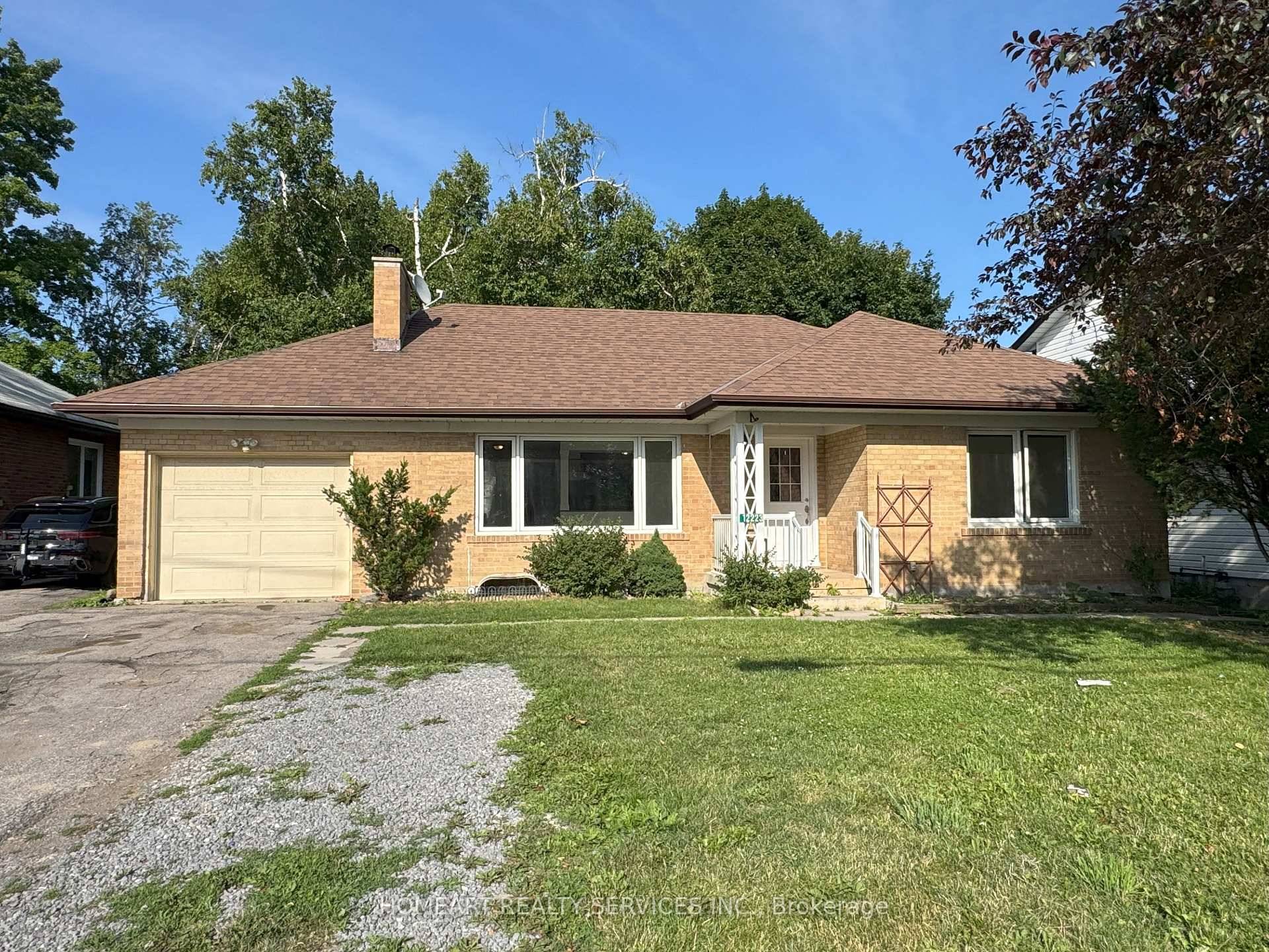 Welcome To A Charming Bungalow In Stouffville W An Impressive 60 x 160' Lot Size !