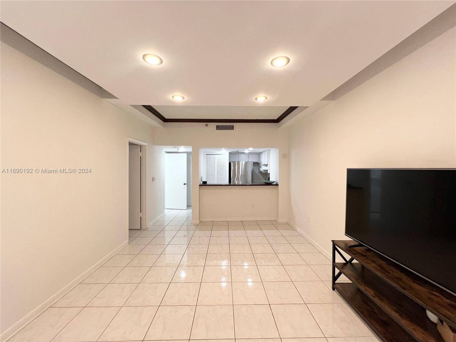 Enjoy the pleasure to own a condo in one of the most exclusive islands of Miami at BRICKELL Key.