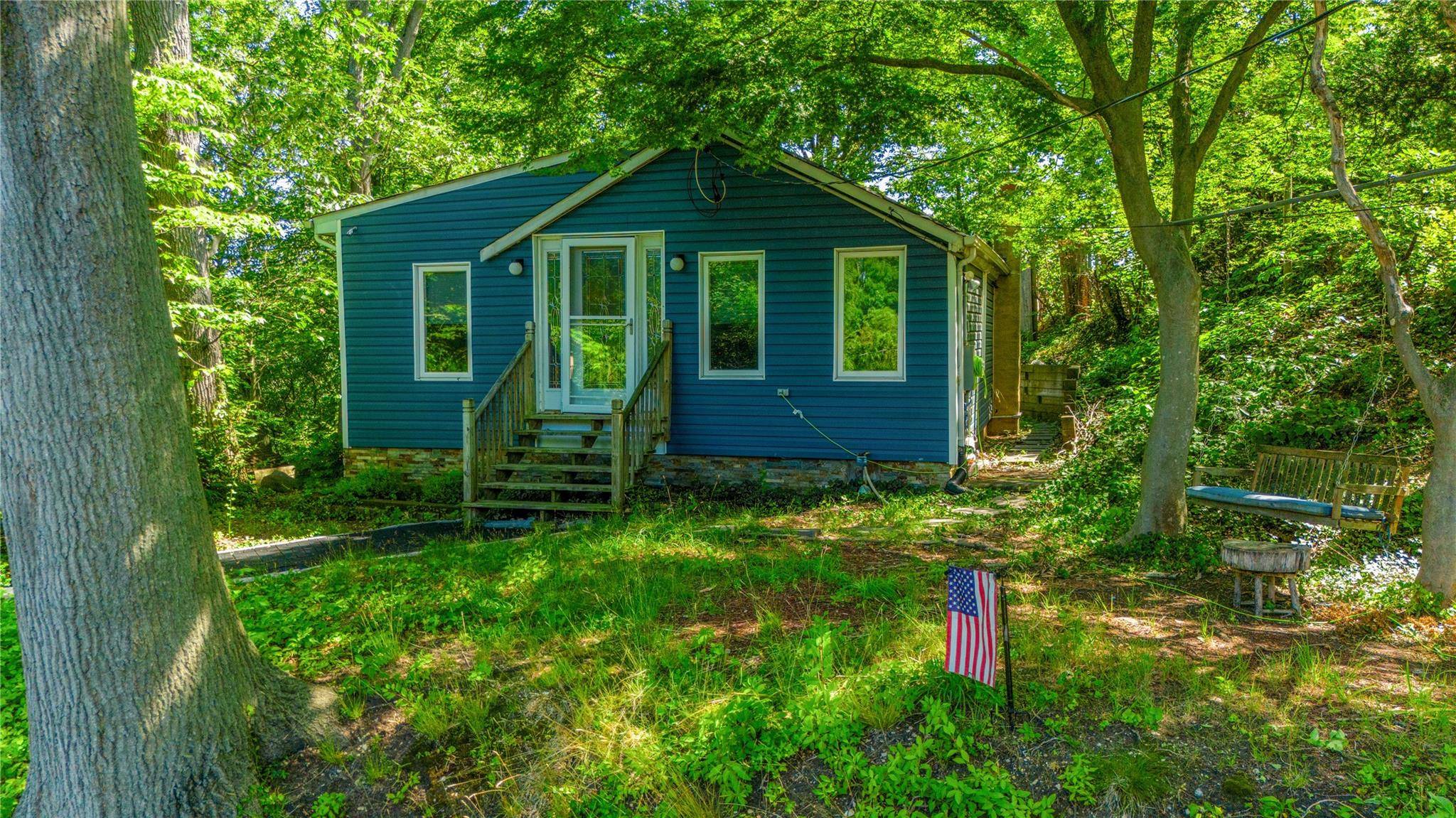 Glen Cove. Nestled in a serene, private setting, this beautifully renovated 2 bedroom home, currently used as a large 1 bedroom, offers peaceful panoramic winter water views, just minutes from ...