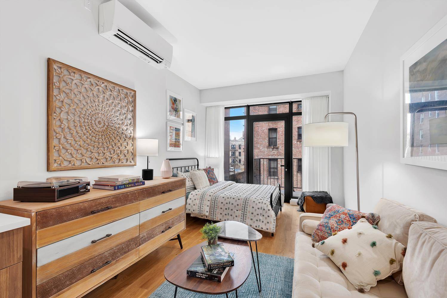 Inviting, bright, and infused with modern details, this brand new 1 bathroom studio offers stylish Astoria living with a private balcony and close proximity to one of the most exhilarating ...