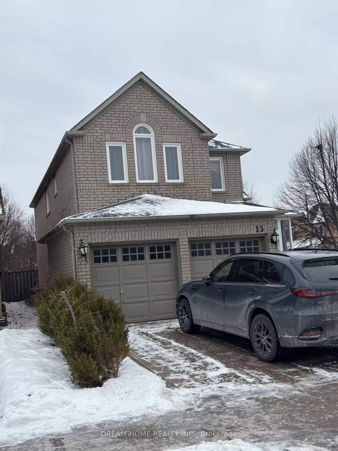 Beautiful And Charming Family Home In Famous Bayview School District.