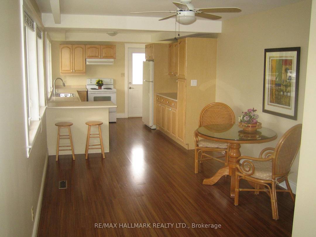 Exceptional Development, Investment amp ; End User Opportunity in Prime Richmond Hill !