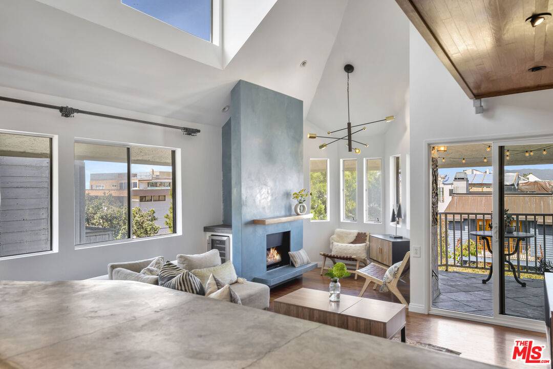 24   Westwind St 2BR Marina Del Rey La