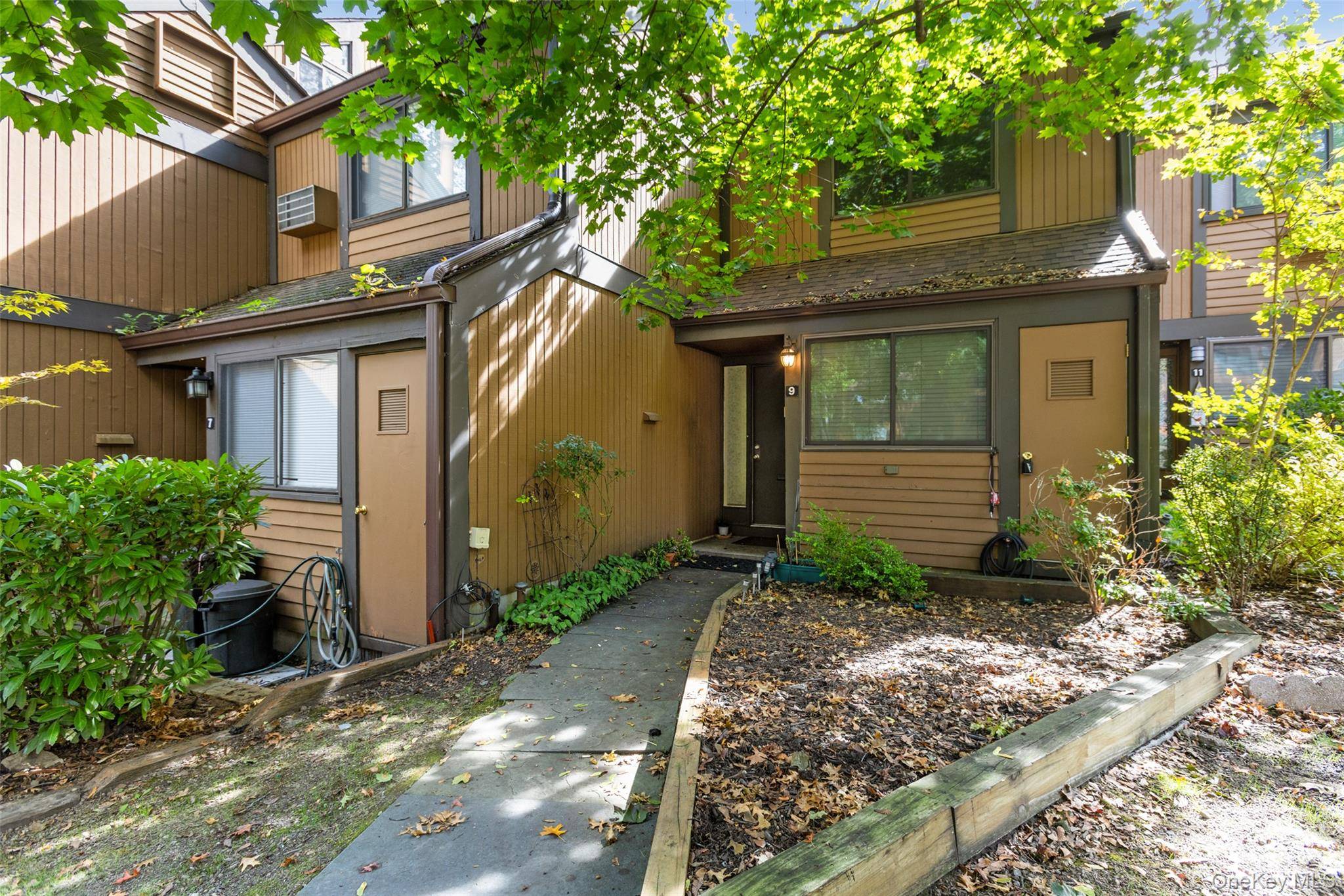 Welcome to this beautifully maintained 2 bedroom plus loft townhouse in the desirable Walden Woods community.