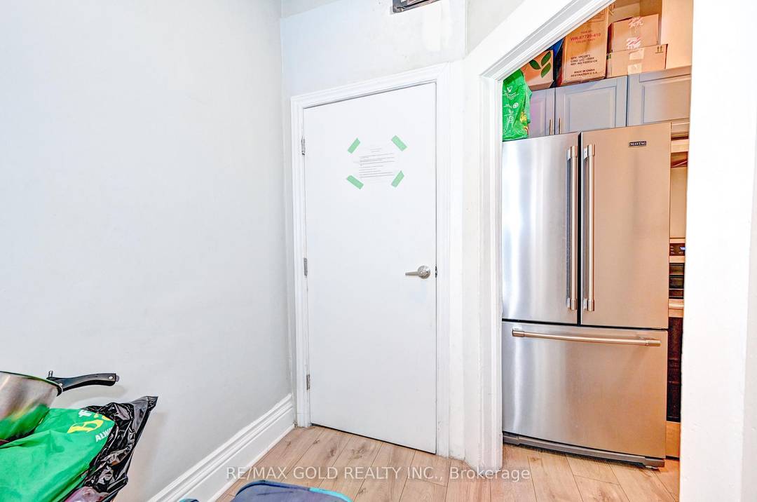 Immediately Available Furnished Fully Renovated 2 Bedroom, 1 Full Washroom Apartment in the Heart of Downtown Cambridge with Prime Ainslie Street Exposure.