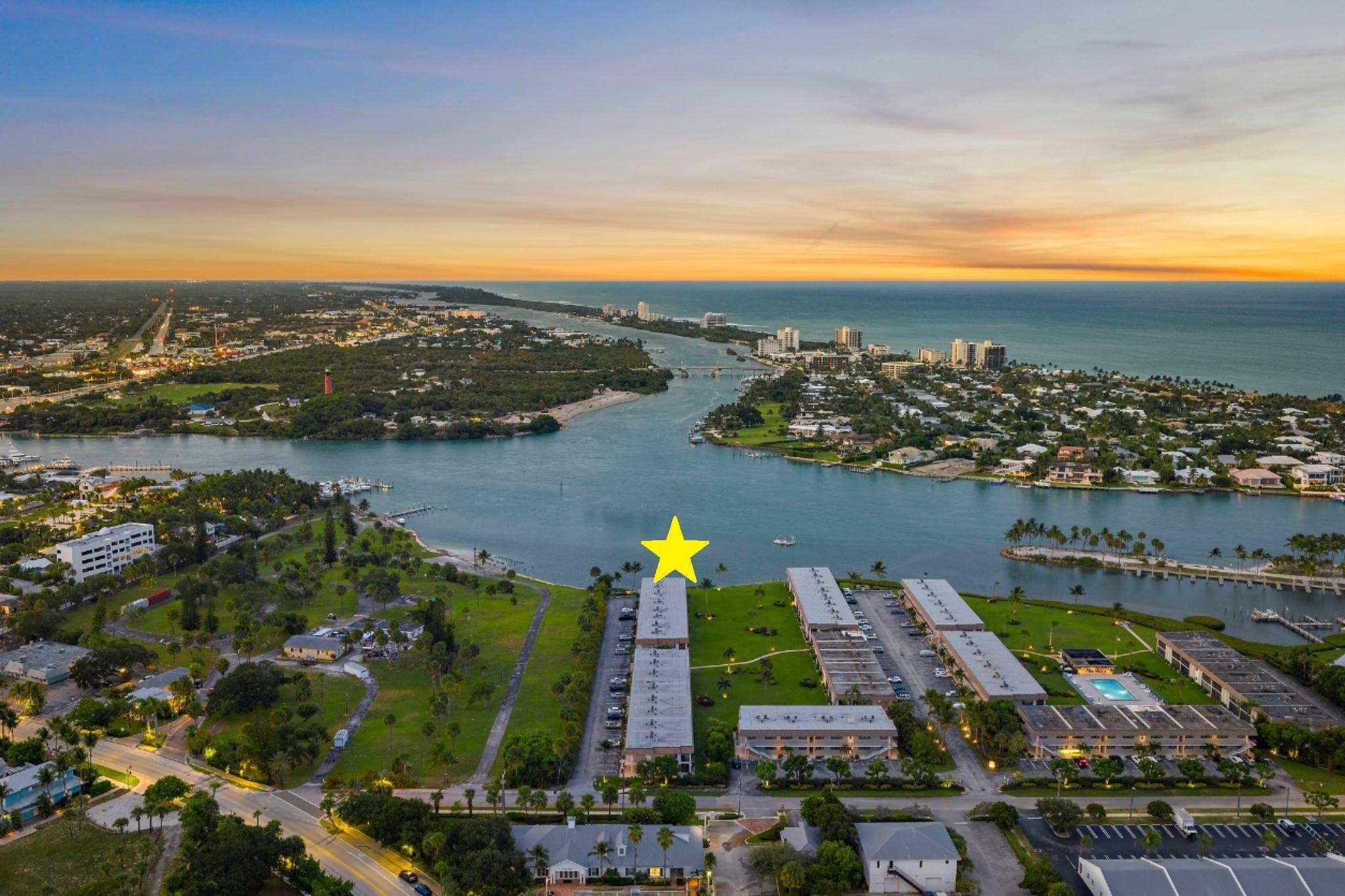 Looking for Million Dollar Views and ''Lock Go'' convenience that is just around the corner from beautiful beaches, Jupiter's finest Waterfront Restaurants, shops, Boat Slips for lease, golf and more ...