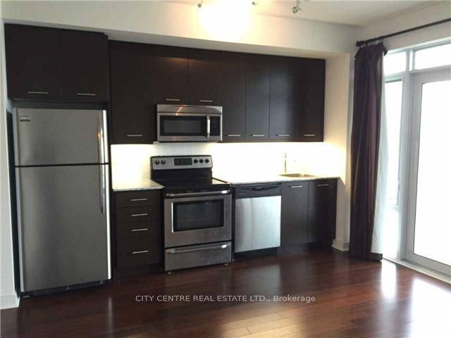 Beautiful Bachelor Studio In Downtown Mississauga, High Ceilings, Hardwood Flooring, Stainless Steel Appliances And Ensuite Laundry.