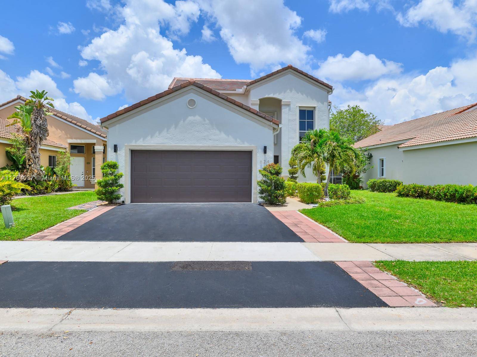 Beautiful home in lovely North Lakes Community.