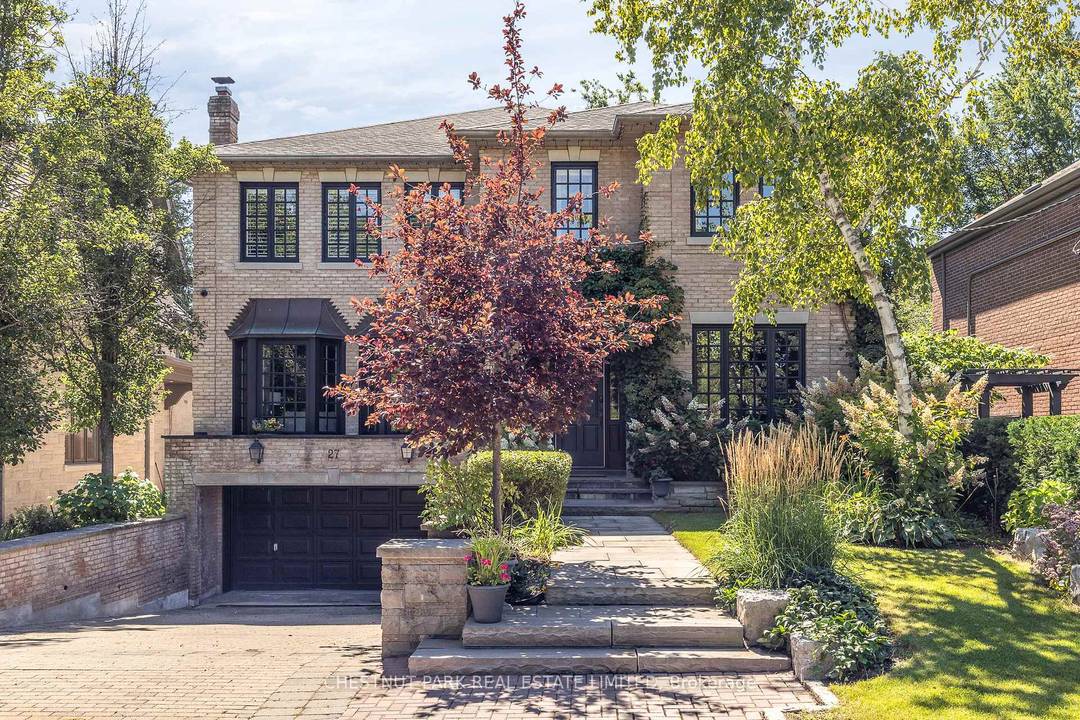 Renovated Lawrence Park Family Home On Quiet Dead End Street Exceptional Layout Featuring Grand Principal Rooms Custom Kitchen With Adjoining Breakfast Area Open Concept Family Room Walks Out To Landscaped ...