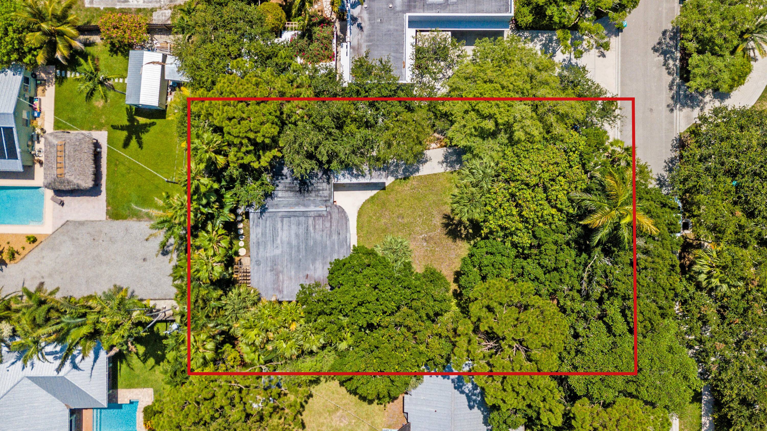 East Boynton offers the oportunity to rebuild and design your dream home.